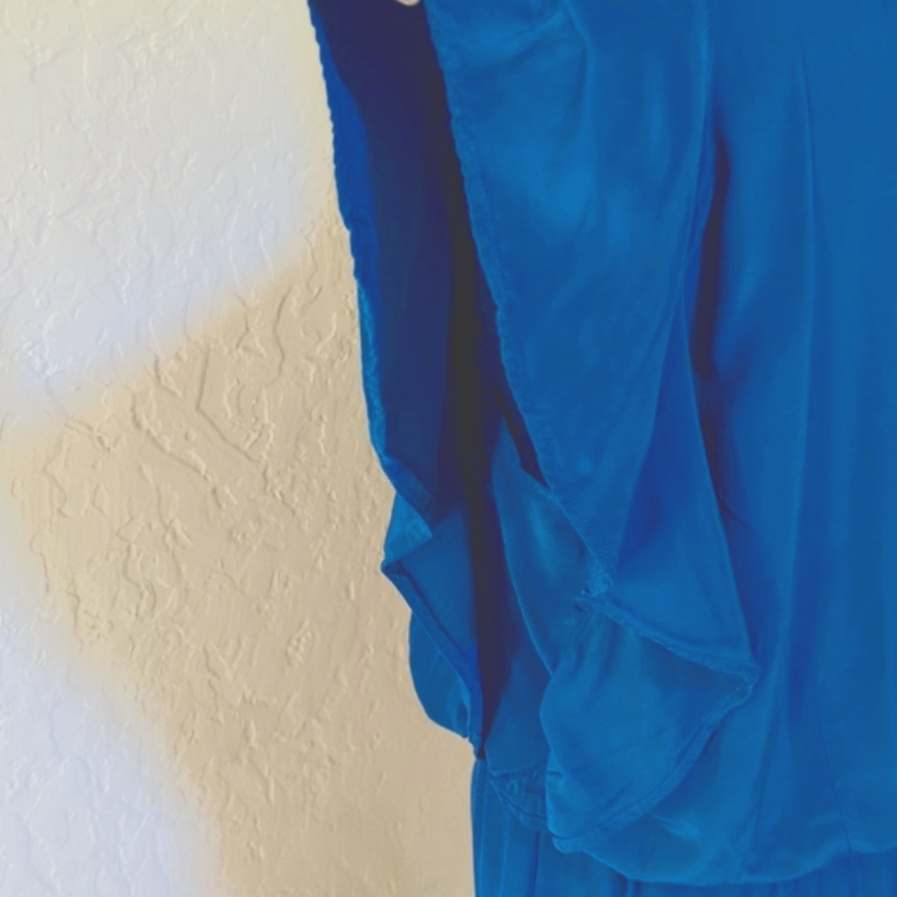 LOFT Vibrant Blue Flutter Sleeve Cinched Drawstring Waist Romper Size Medium - Picture 6 of 8
